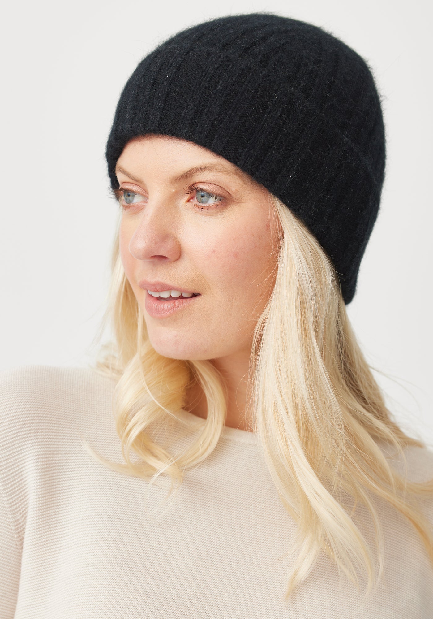 Rib Beanie - Jet/Black | Woman