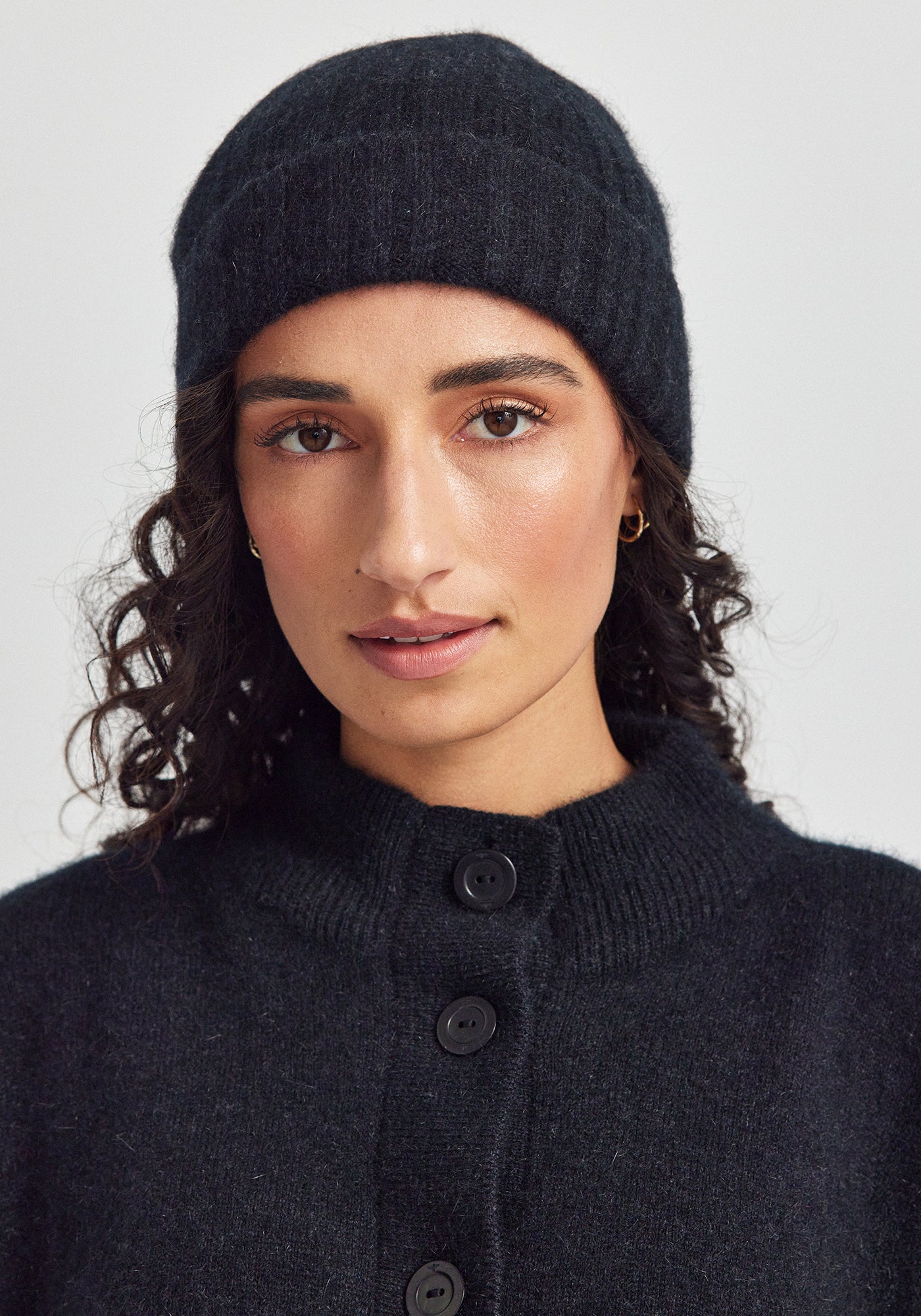 Rib Beanie - Jet/Black – Untouched World