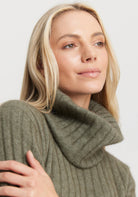 Kapua Rib Snood - Sage | Woman