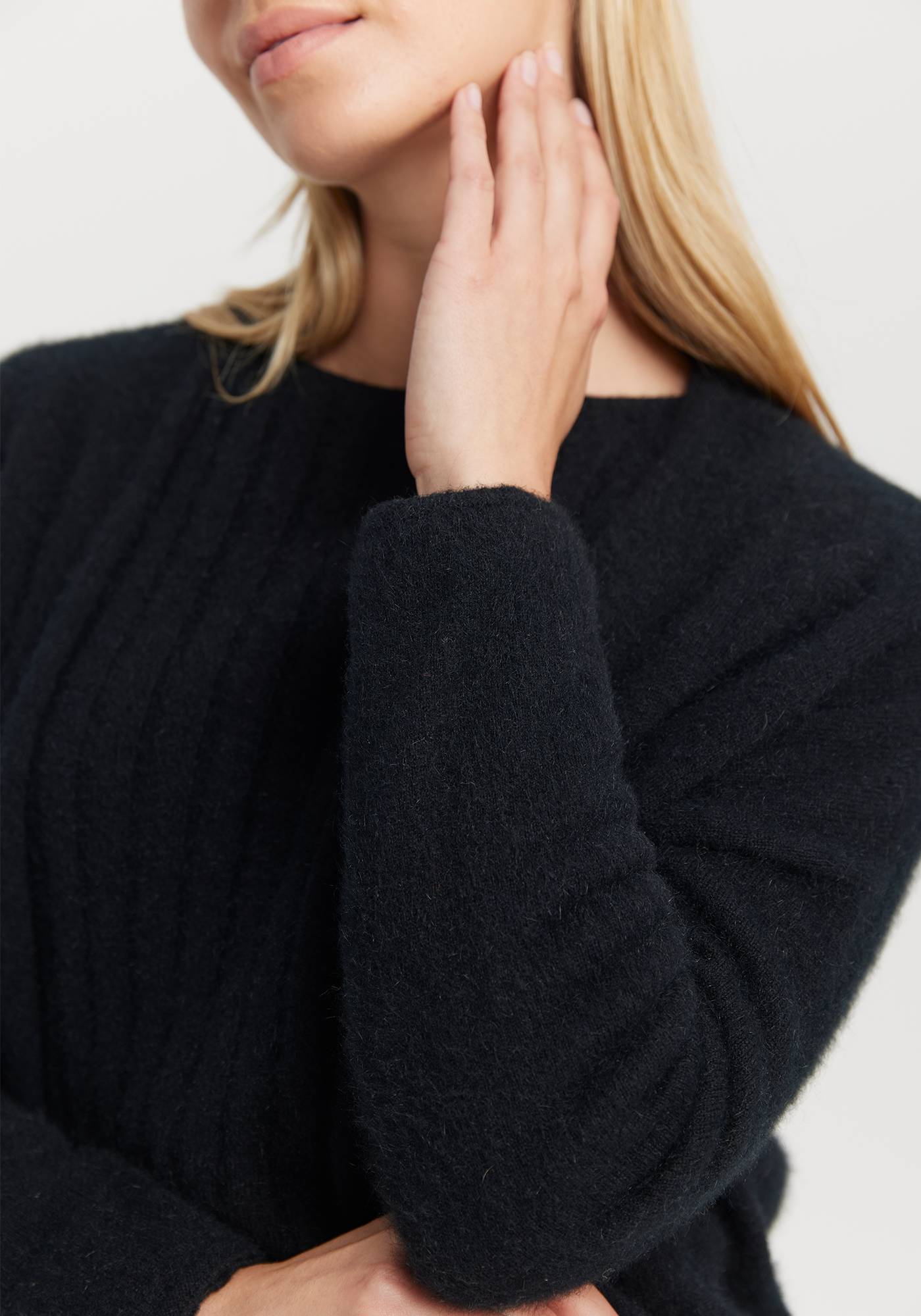 Kapua Lounge Cardi - Noir | Possum Cashmere Silk Knit | Made in NZ