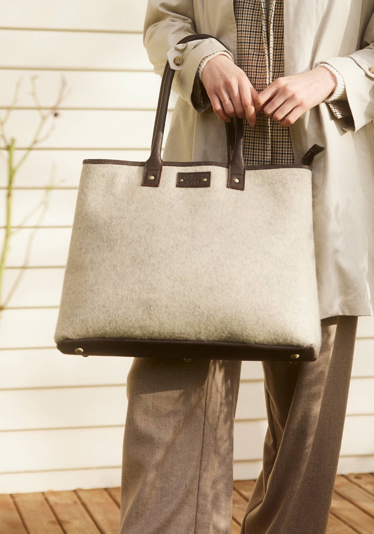 Taupe